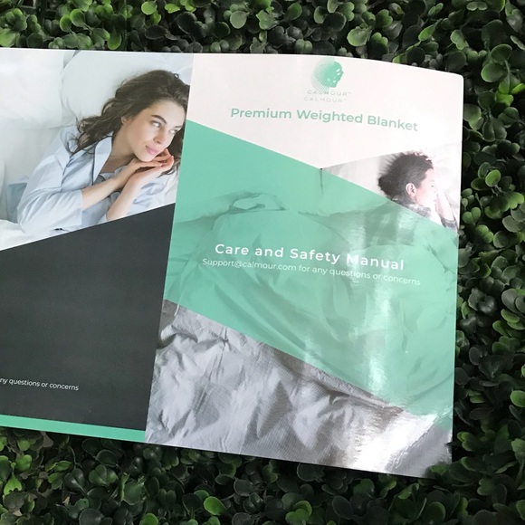 *S O L D* not available WEIGHTED BLANKET 15 LBS - Picture 3 of 8